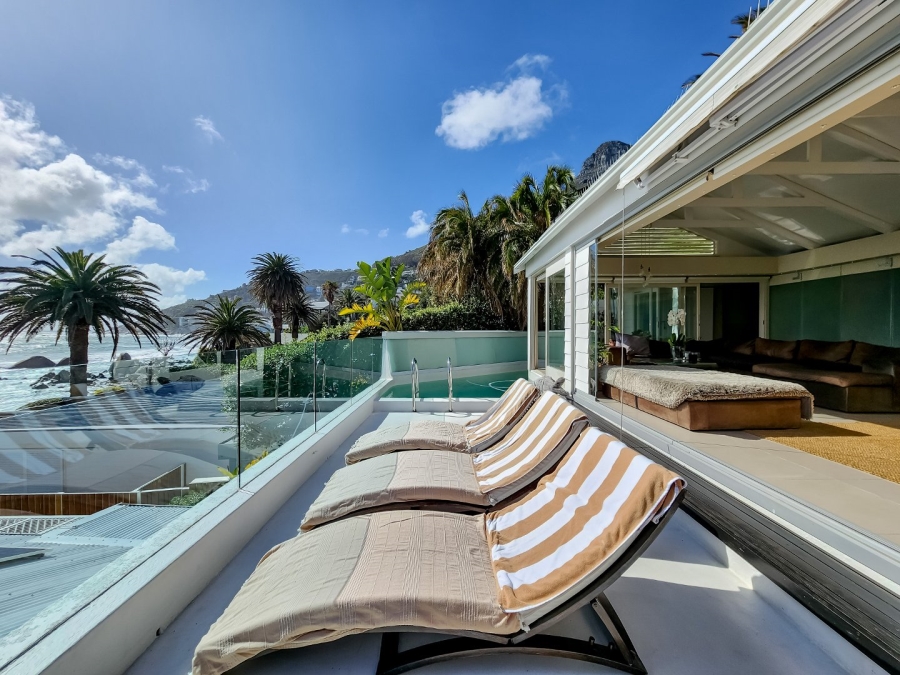 To Let 4 Bedroom Property for Rent in Clifton Western Cape